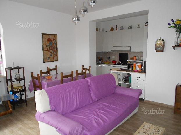 appartamento in vendita a Lanuvio in zona Stragonello