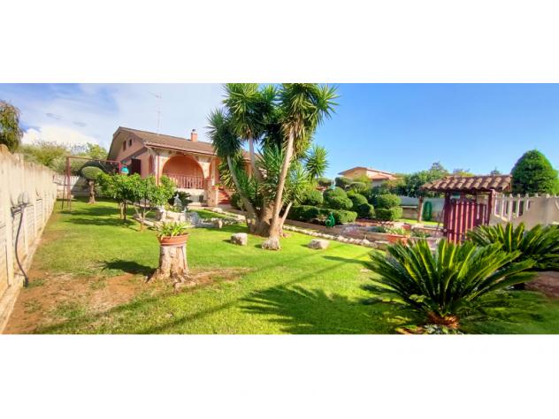 casa indipendente in vendita a Lanuvio in zona Stragonello