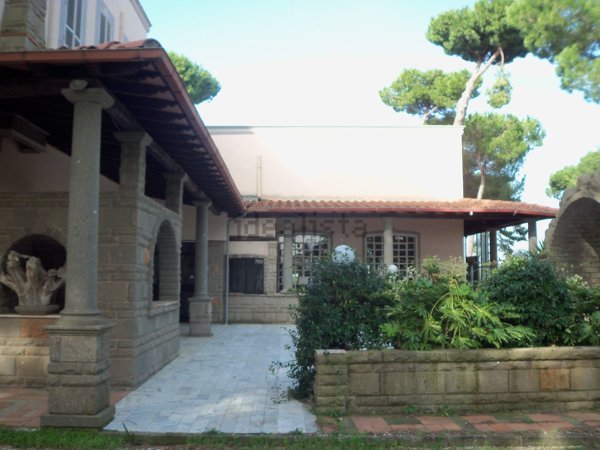 casa indipendente in vendita a Lanuvio
