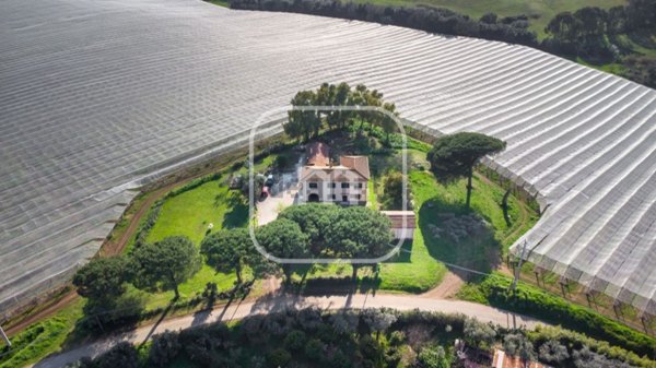 casa indipendente in vendita a Lanuvio