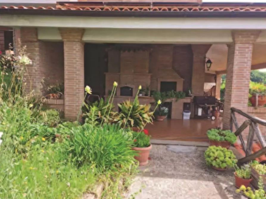 casa indipendente in vendita a Lanuvio