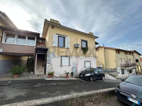 appartamento in vendita a Lanuvio