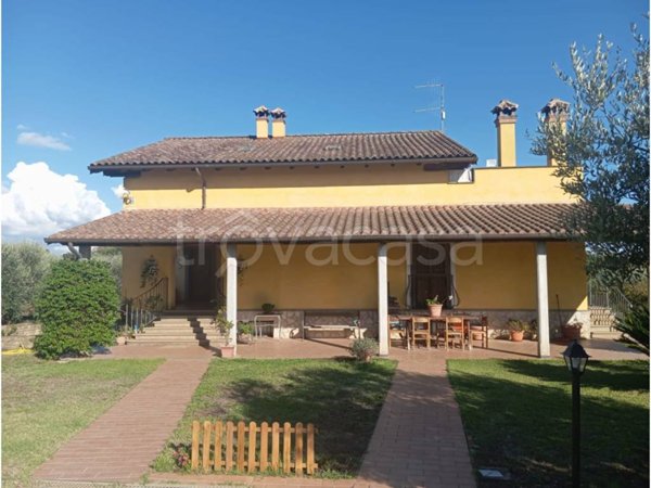 casa indipendente in vendita a Lanuvio