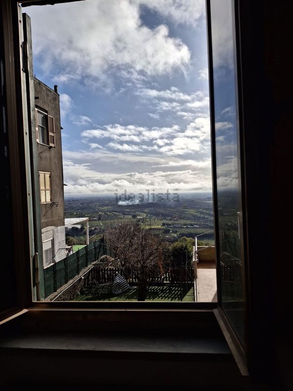 appartamento in vendita a Lanuvio