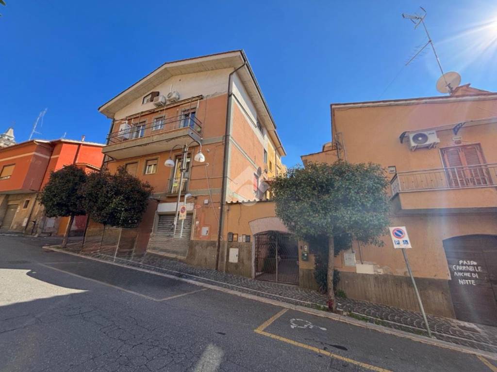 appartamento in vendita a Lanuvio