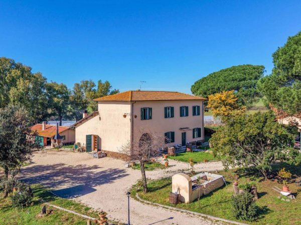 casa indipendente in vendita a Lanuvio in zona Pietrara