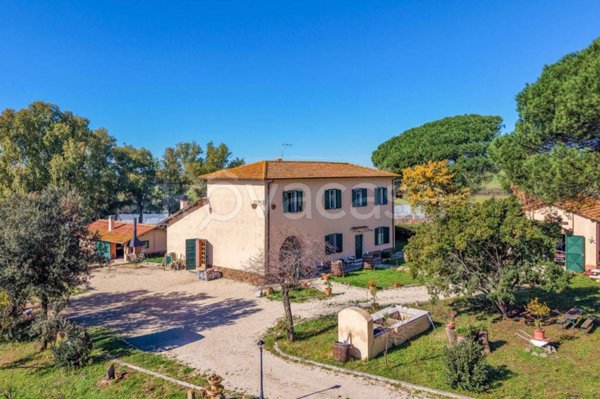 casa indipendente in vendita a Lanuvio