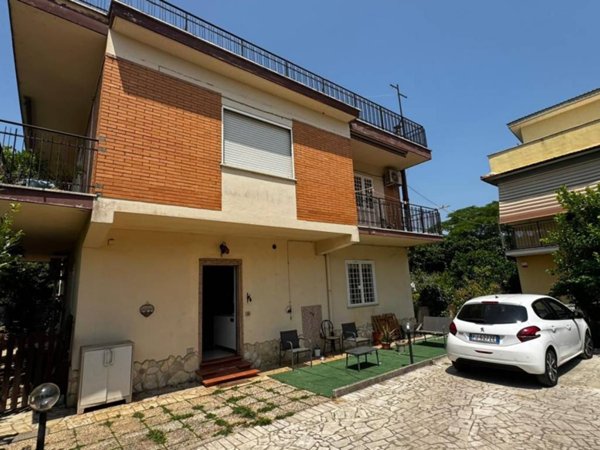 appartamento in vendita a Lanuvio in zona Bellavista