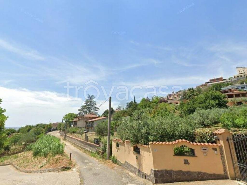 casa indipendente in vendita a Lanuvio