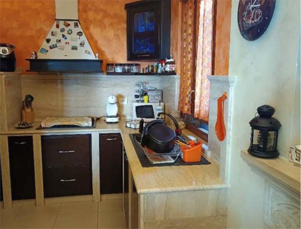 casa indipendente in vendita a Lanuvio