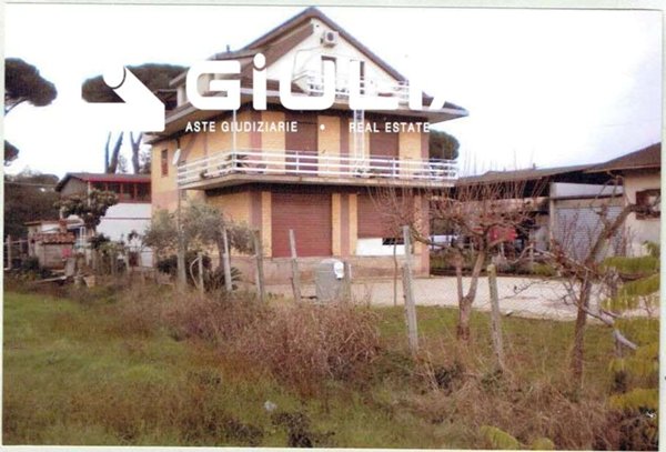 appartamento in vendita a Lanuvio