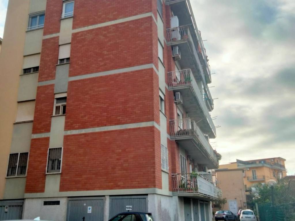 appartamento in vendita a Lanuvio in zona Bellavista