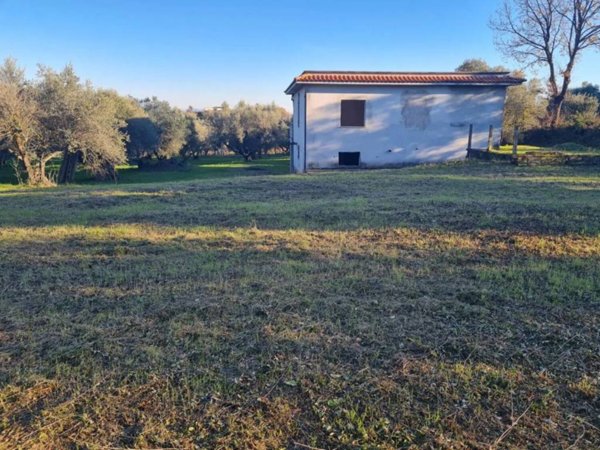 casa indipendente in vendita a Lanuvio