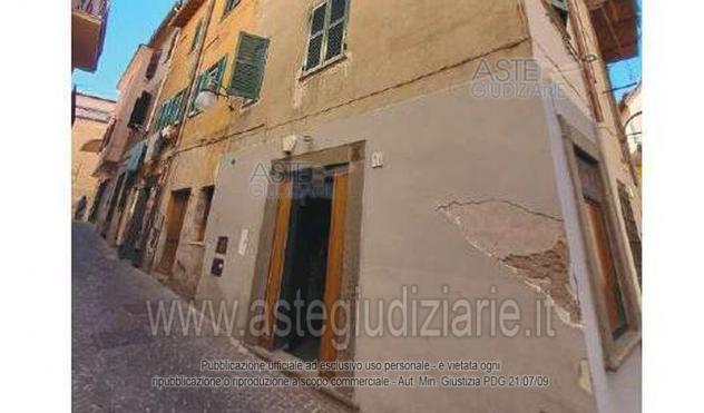 negozio in vendita a Lanuvio