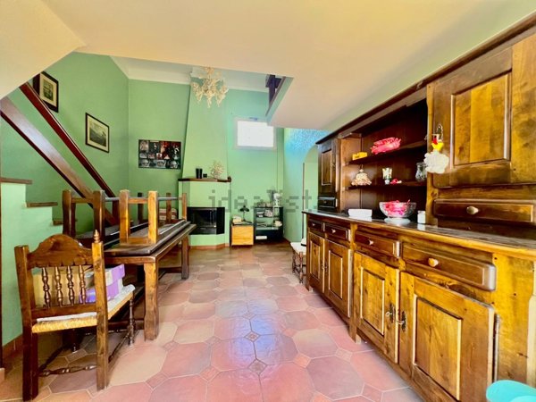 casa indipendente in vendita a Lanuvio in zona Stragonello