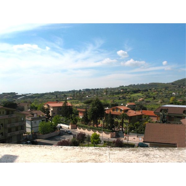 appartamento in vendita a Lanuvio