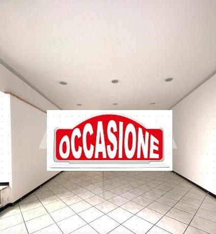 negozio in vendita a Lanuvio