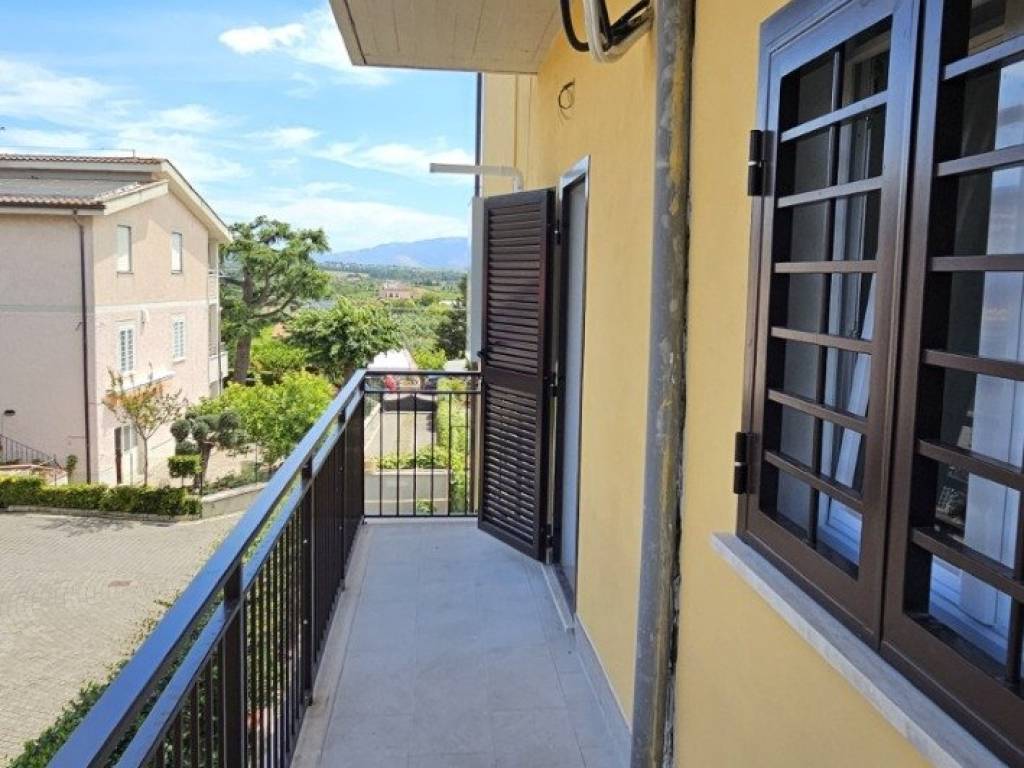 appartamento in vendita a Lanuvio in zona Pascolare