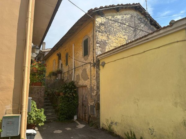 appartamento in vendita a Lanuvio