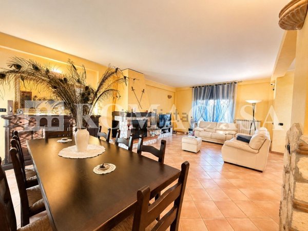 casa indipendente in vendita a Lanuvio in zona Pascolare