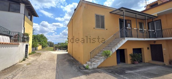 casa indipendente in vendita a Lanuvio in zona Monte Giove