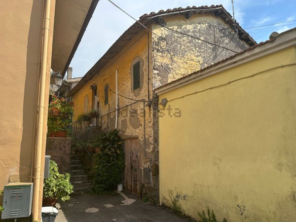 appartamento in vendita a Lanuvio