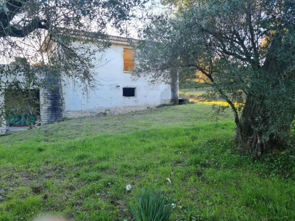 casa indipendente in vendita a Lanuvio in zona Monte Giove