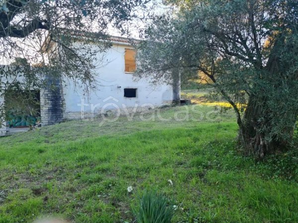 casa indipendente in vendita a Lanuvio
