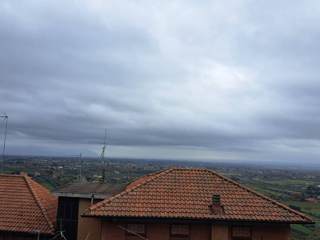 casa indipendente in vendita a Lanuvio in zona Monte Giove