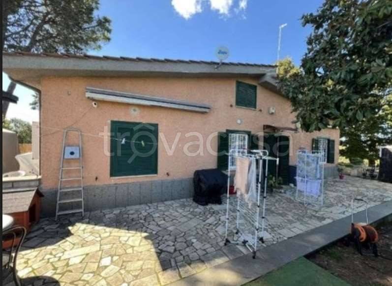 casa indipendente in vendita a Lanuvio in zona Monte Giove