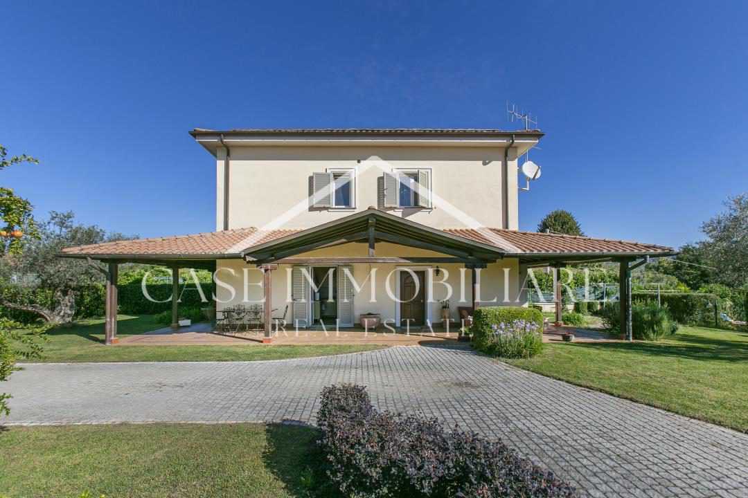 casa indipendente in vendita a Lanuvio