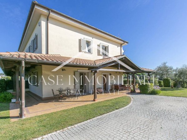 casa indipendente in vendita a Lanuvio in zona Monte Giove
