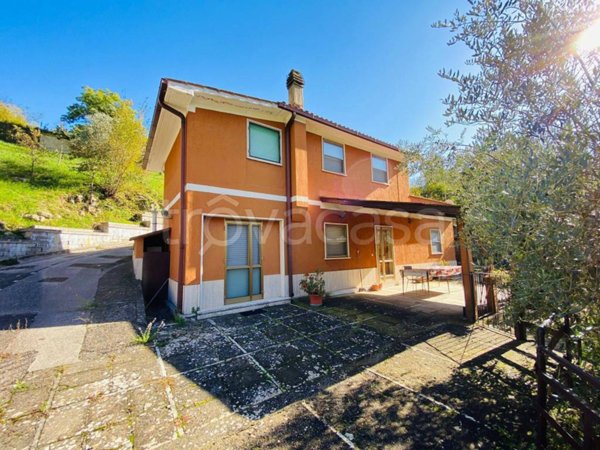 casa indipendente in vendita a Licenza