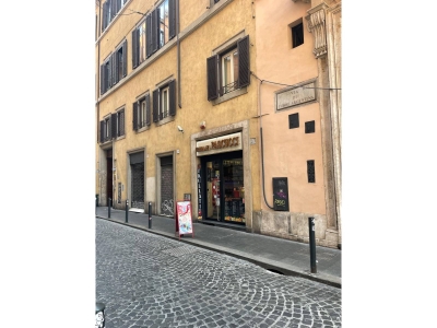 negozio in vendita a Licenza