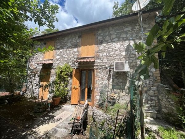 casa indipendente in vendita a Licenza