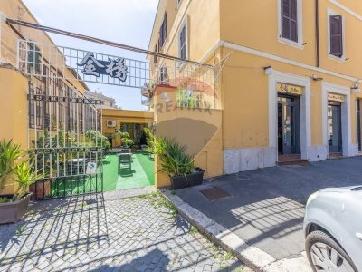 negozio in vendita a Licenza