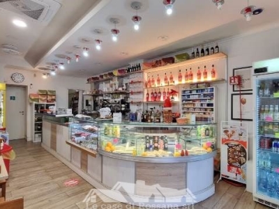 negozio in vendita a Licenza