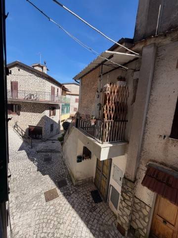 appartamento in vendita a Licenza