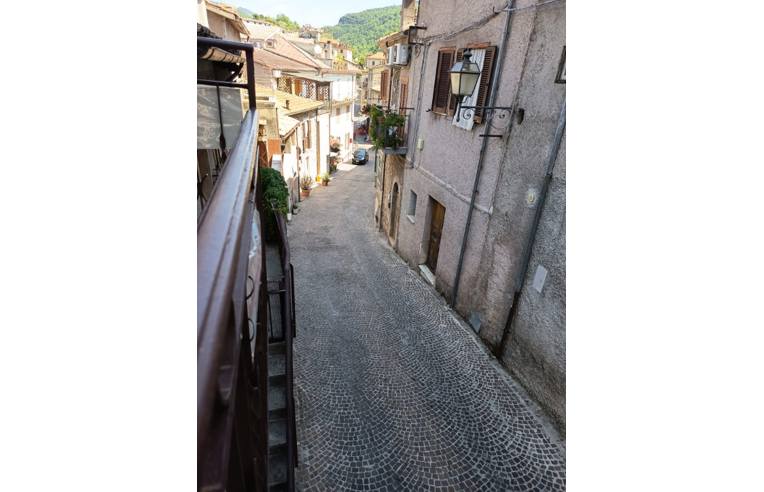 appartamento in vendita a Licenza in zona Civitella di Licenza