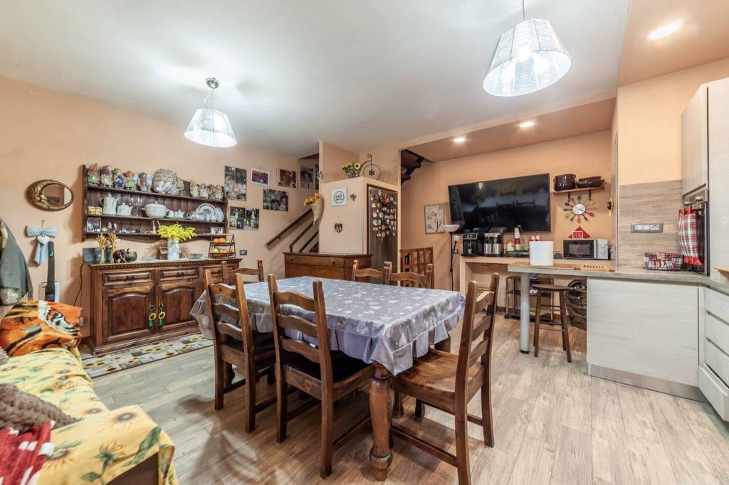 casa indipendente in vendita a Magliano Romano