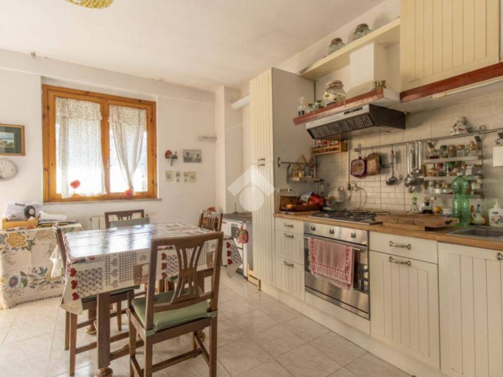 casa indipendente in vendita a Magliano Romano