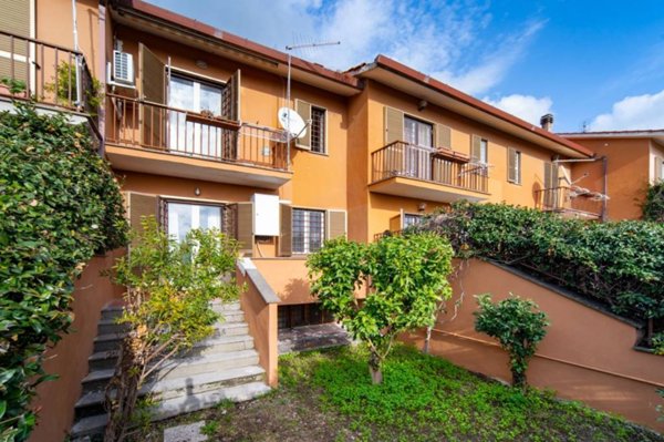 casa indipendente in vendita a Magliano Romano