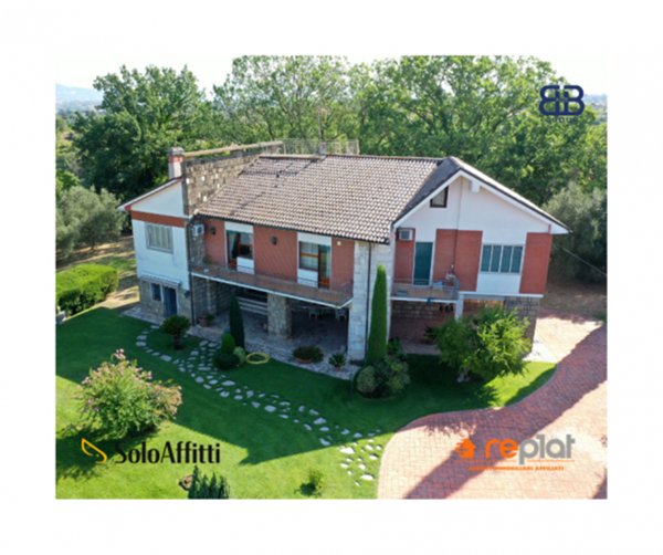 casa indipendente in vendita a Magliano Romano