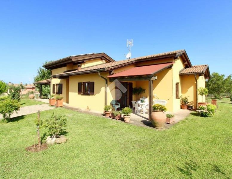casa indipendente in vendita a Manziana