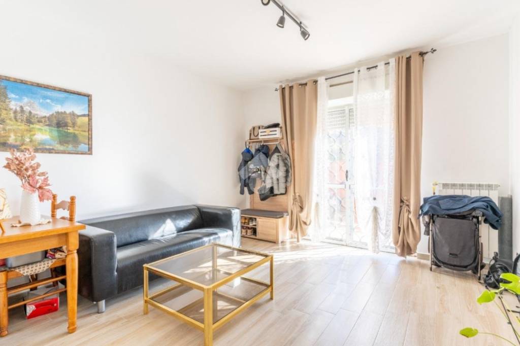 casa indipendente in vendita a Manziana