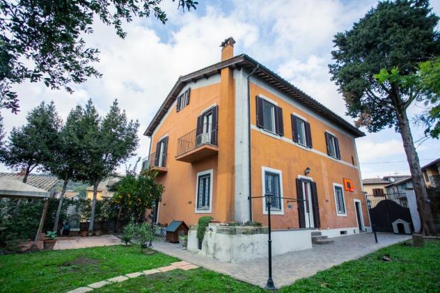 attico in vendita a Manziana in zona Quadroni