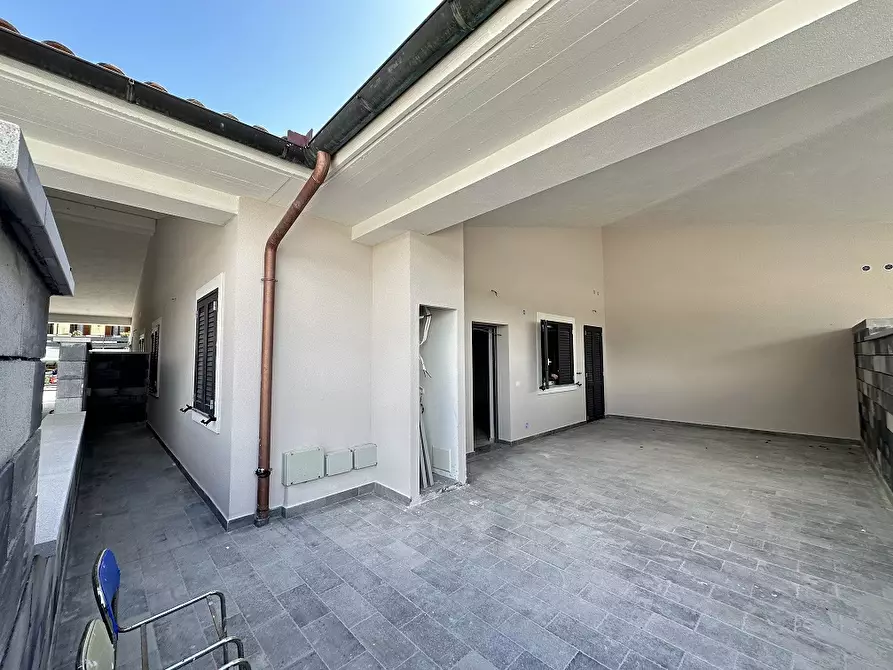 casa indipendente in vendita a Manziana