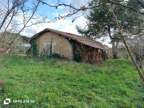 casa indipendente in vendita a Manziana