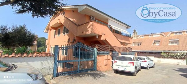 appartamento in vendita a Manziana in zona Quadroni