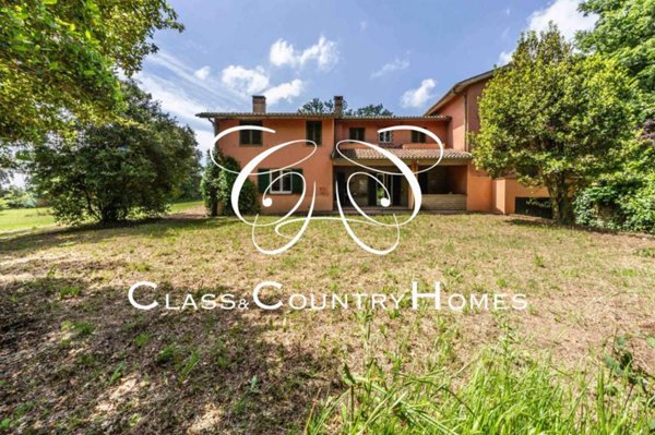 casa indipendente in vendita a Manziana